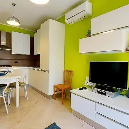 Colors Pool Daire